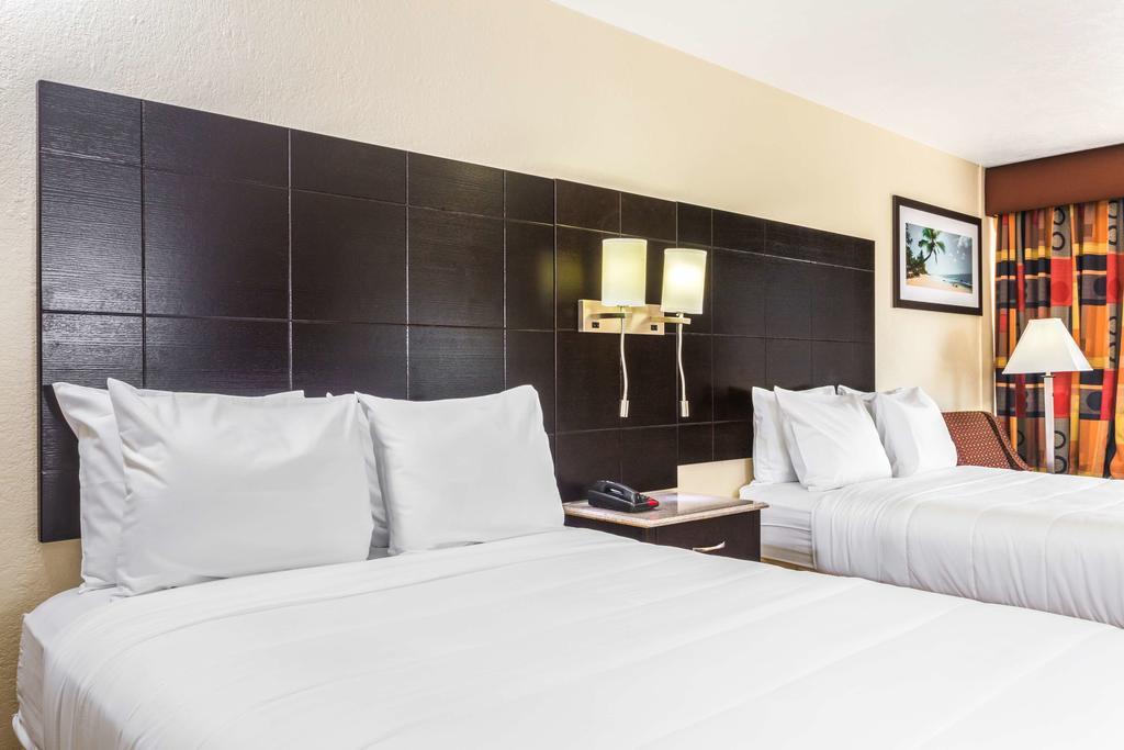 Econo Lodge Inn & Suites Florida City Bagian luar foto