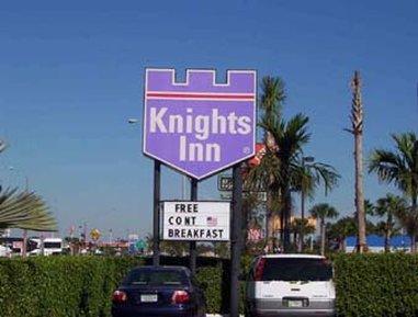 Econo Lodge Inn & Suites Florida City Bagian luar foto