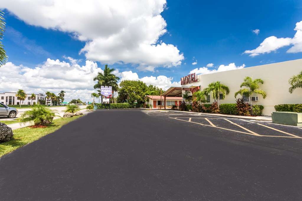 Econo Lodge Inn & Suites Florida City Fasilitas foto